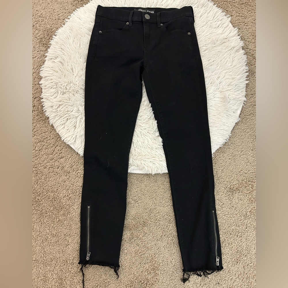 Express Zipper Bottom Distressed Hem Skinny